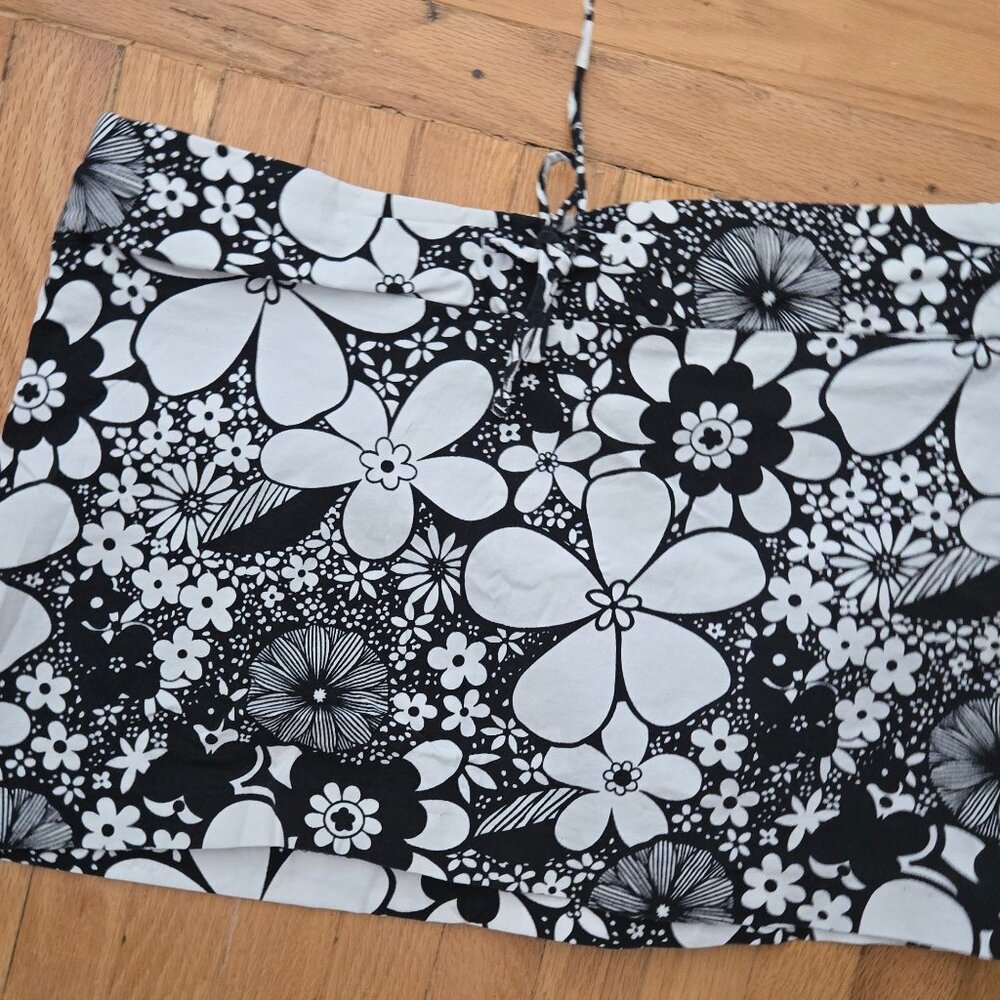 Vintage Garage Black and White micro mini skirt